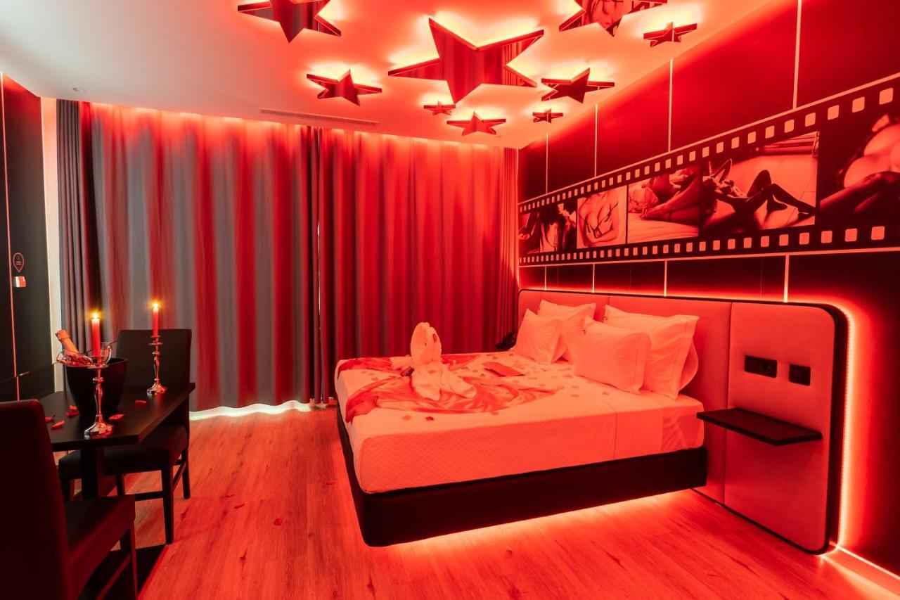 Motel Twentyone Gondomar  Ngoại thất bức ảnh