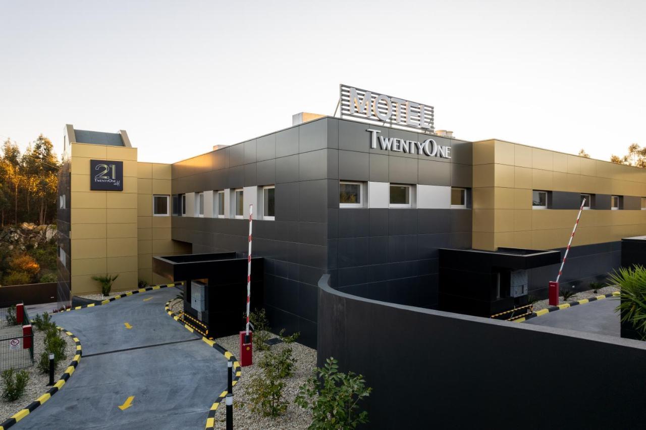 Motel Twentyone Gondomar  Ngoại thất bức ảnh